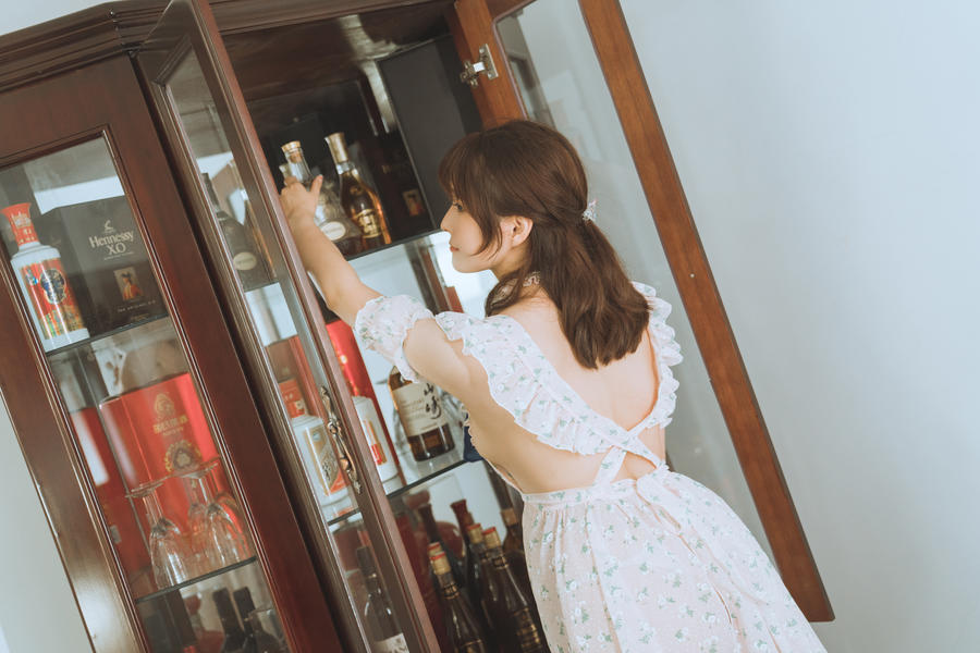 Natsuko_夏夏子-No.073 – 碎花围裙-在线看 第2张 Natsuko_夏夏子-No.073 – 碎花围裙-在线看 第2张