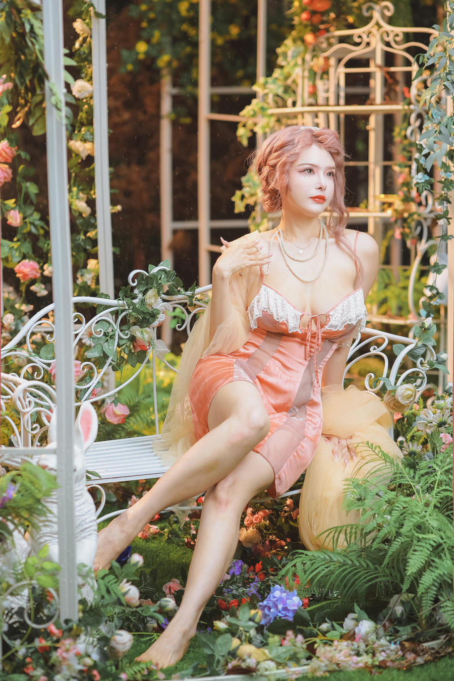 秋和柯基-No.100-花园嬉水-在线看 第1张 秋和柯基-No.100-花园嬉水-在线看 第1张