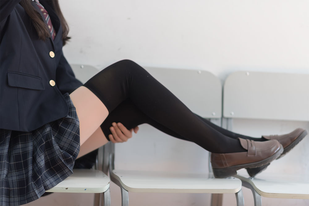 木棉棉OwO-No.018-JK黑丝-在线看 第3张 木棉棉OwO-No.018-JK黑丝-在线看 第3张