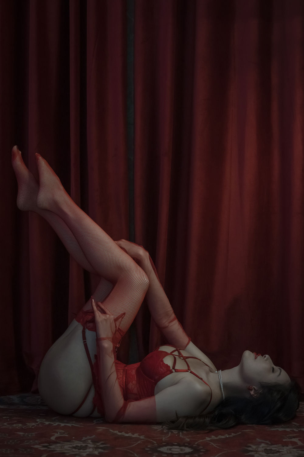 秋和柯基-No.063-红-在线看 第1张 秋和柯基-No.063-红-在线看 第1张