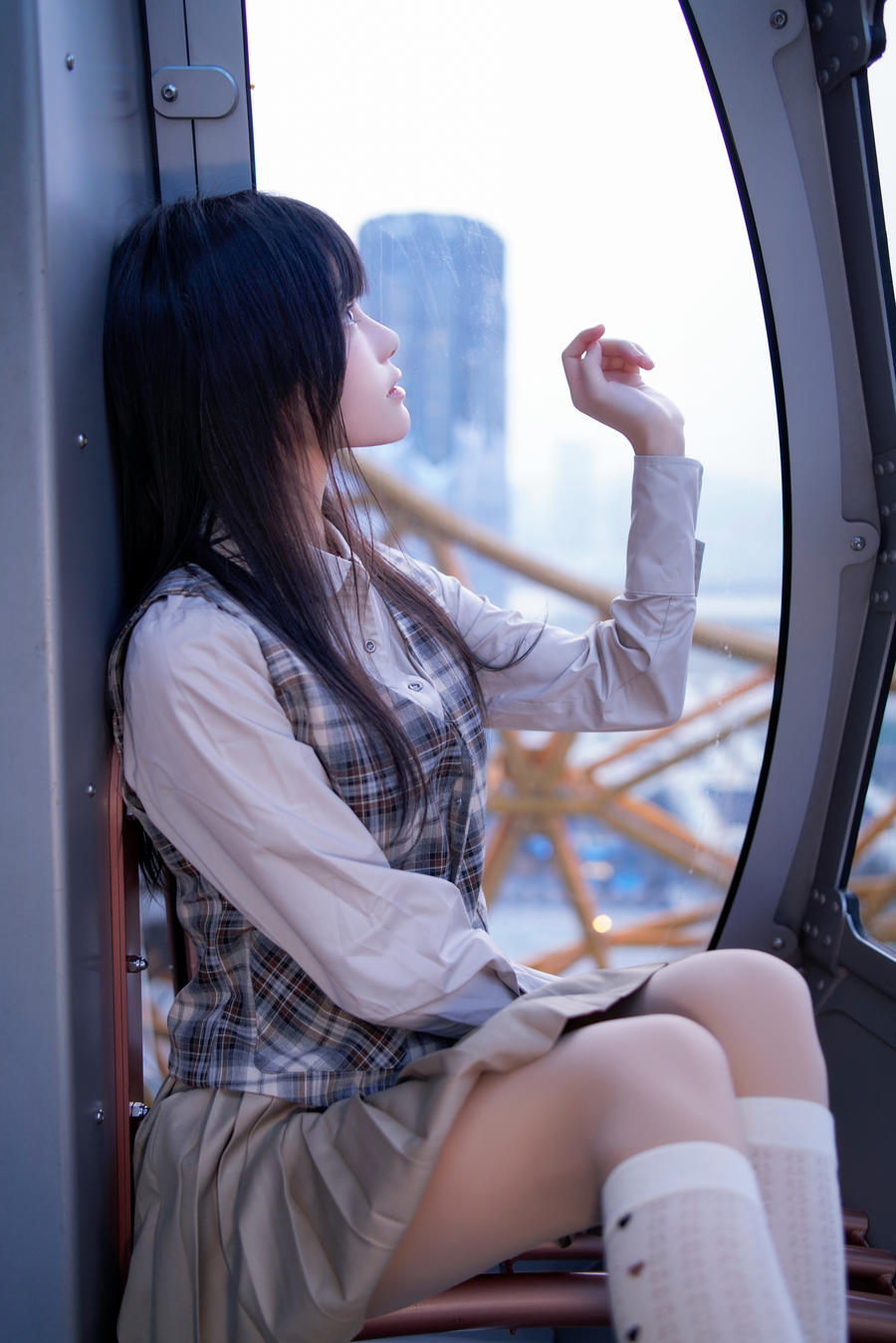 桜桃喵-No.245 – 制服摩天轮-在线看 第2张 桜桃喵-No.245 – 制服摩天轮-在线看 第2张