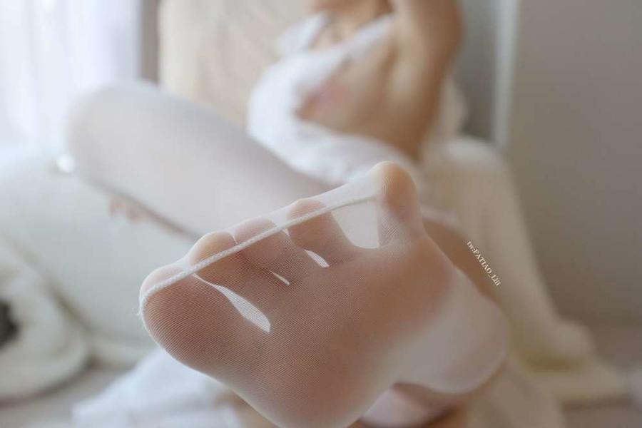 迷之呆梨-No.019-自撮り写真透明白丝女仆-在线看 第3张 迷之呆梨-No.019-自撮り写真透明白丝女仆-在线看 第3张