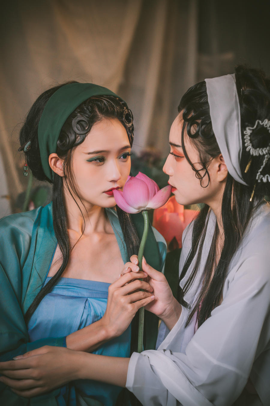 兔子Zzz不吃胡萝卜-No.108–青蛇白蛇 (&贰加六)-在线看 第2张 兔子Zzz不吃胡萝卜-No.108–青蛇白蛇 (&贰加六)-在线看 第2张