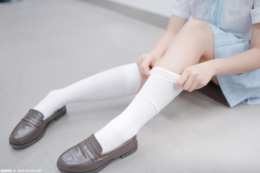 lovely呆玄-No.002-双马尾-在线看 第1张 lovely呆玄-No.002-双马尾-在线看 第1张