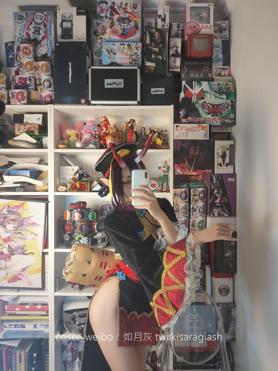 如月灰-No.018-酒吞僵尸-在线看 第1张 如月灰-No.018-酒吞僵尸-在线看 第1张