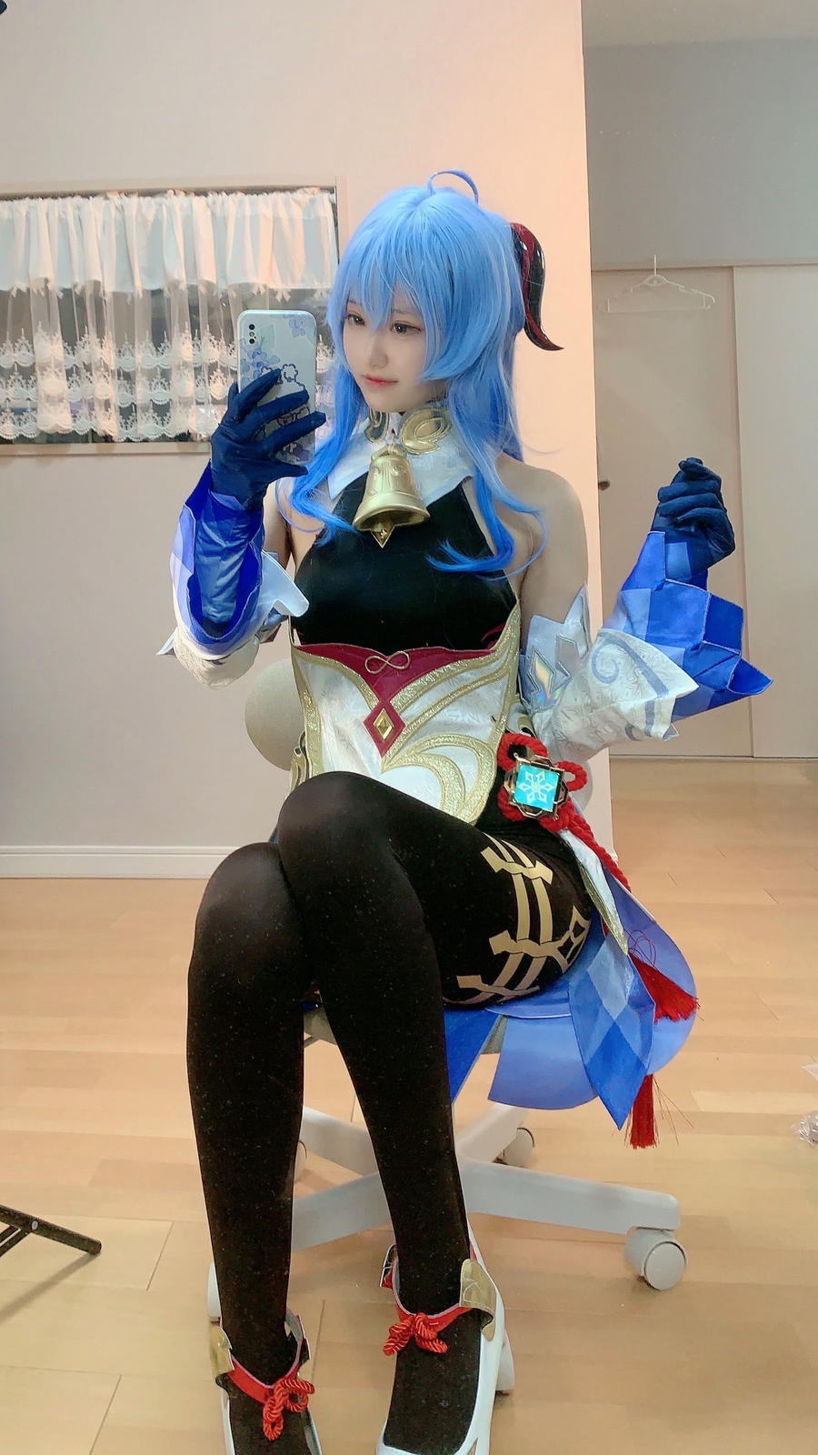 千阳(ちよ)-No.018-甘雨对镜拍-在线看 第1张 千阳(ちよ)-No.018-甘雨对镜拍-在线看 第1张