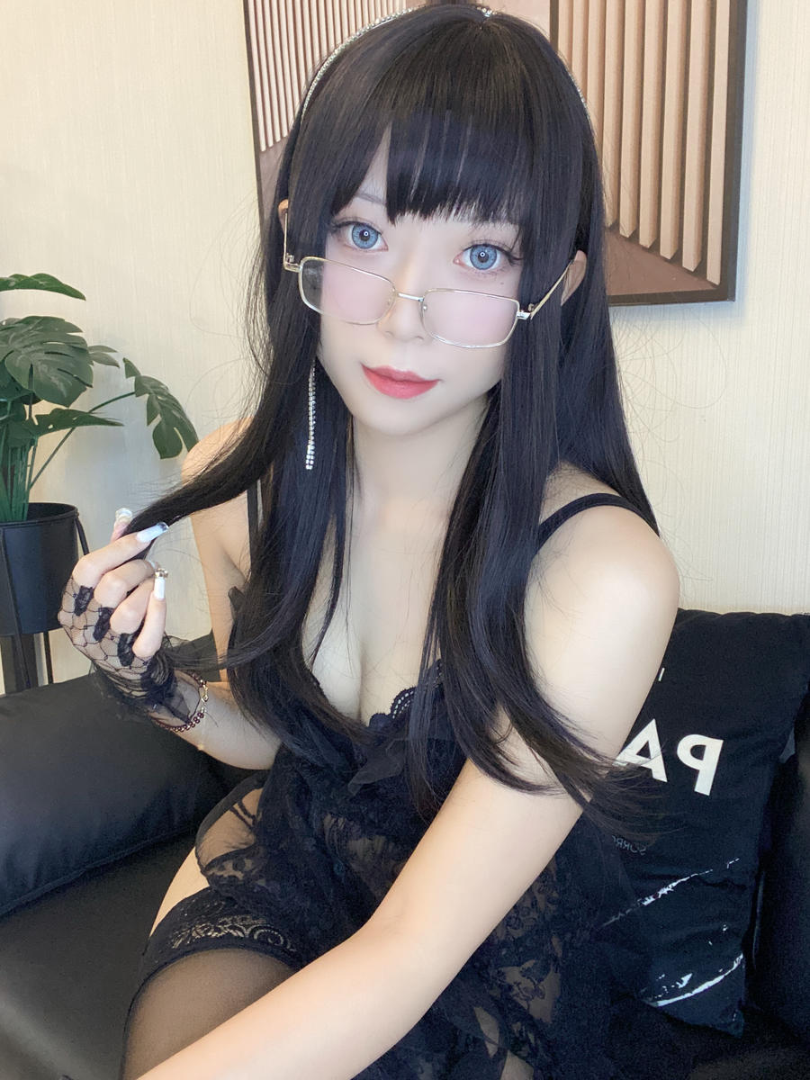 Money冷冷-No.024-蕾丝裙 眼镜娘-在线看 第2张 Money冷冷-No.024-蕾丝裙 眼镜娘-在线看 第2张