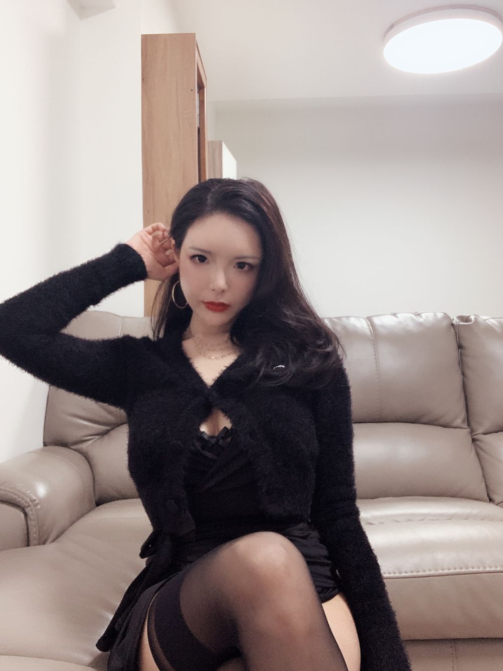 秋和柯基-No.039-小黑裙-在线看 第2张 秋和柯基-No.039-小黑裙-在线看 第2张