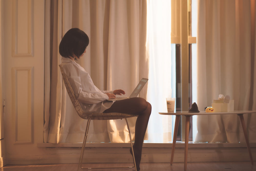 面饼仙儿-No.055-猫耳耳机-在线看 第1张 面饼仙儿-No.055-猫耳耳机-在线看 第1张