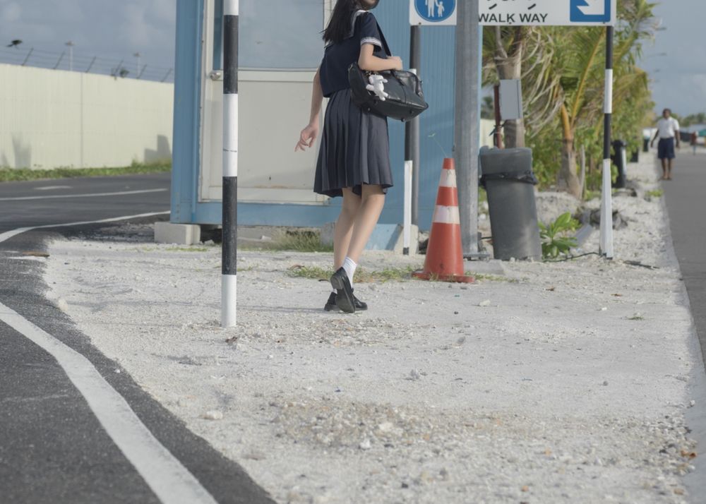 南桃Momoko-No.020-蓝jk-在线看 第1张 南桃Momoko-No.020-蓝jk-在线看 第1张