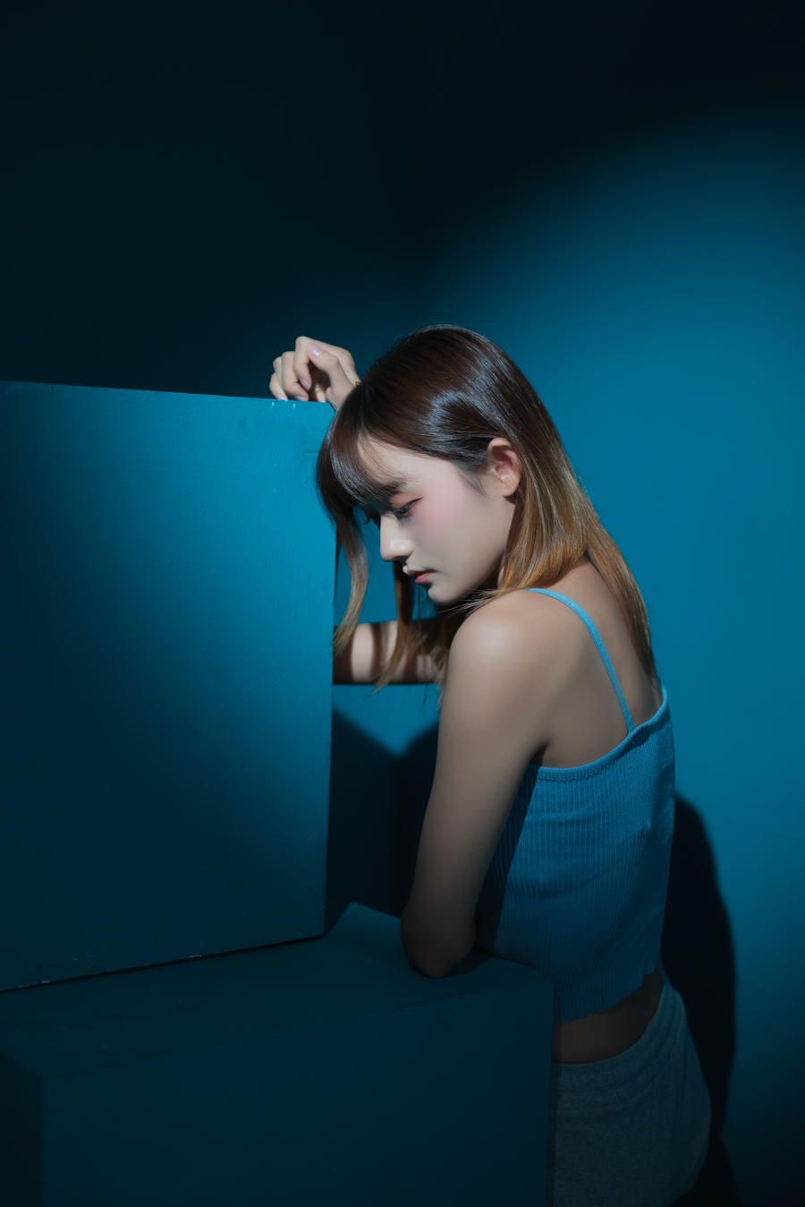 兔子Zzz不吃胡萝卜-No.045-抑郁的蓝房间-在线看 第3张 兔子Zzz不吃胡萝卜-No.045-抑郁的蓝房间-在线看 第3张