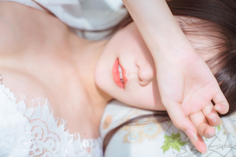 香草喵露露-No.001-玻璃房少女-在线看 第1张 香草喵露露-No.001-玻璃房少女-在线看 第1张