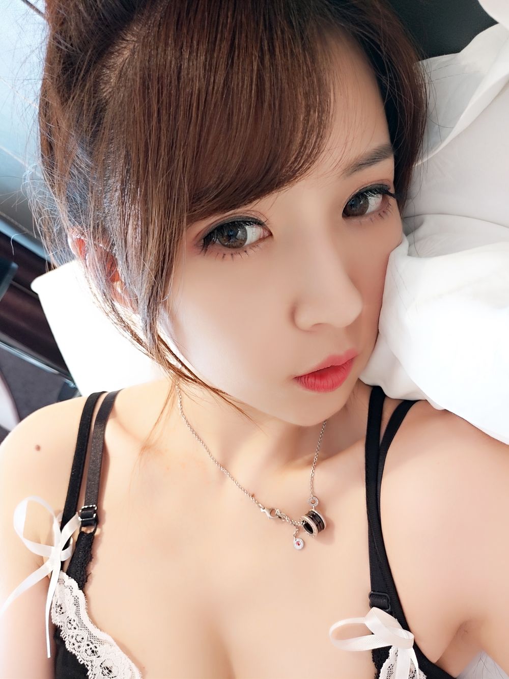 小女巫露娜-No.015-黑色吊带裙-在线看 第2张 小女巫露娜-No.015-黑色吊带裙-在线看 第2张