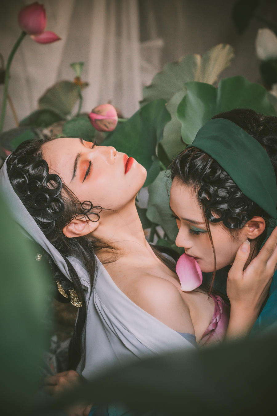 兔子Zzz不吃胡萝卜-No.108–青蛇白蛇 (&贰加六)-在线看 第3张 兔子Zzz不吃胡萝卜-No.108–青蛇白蛇 (&贰加六)-在线看 第3张