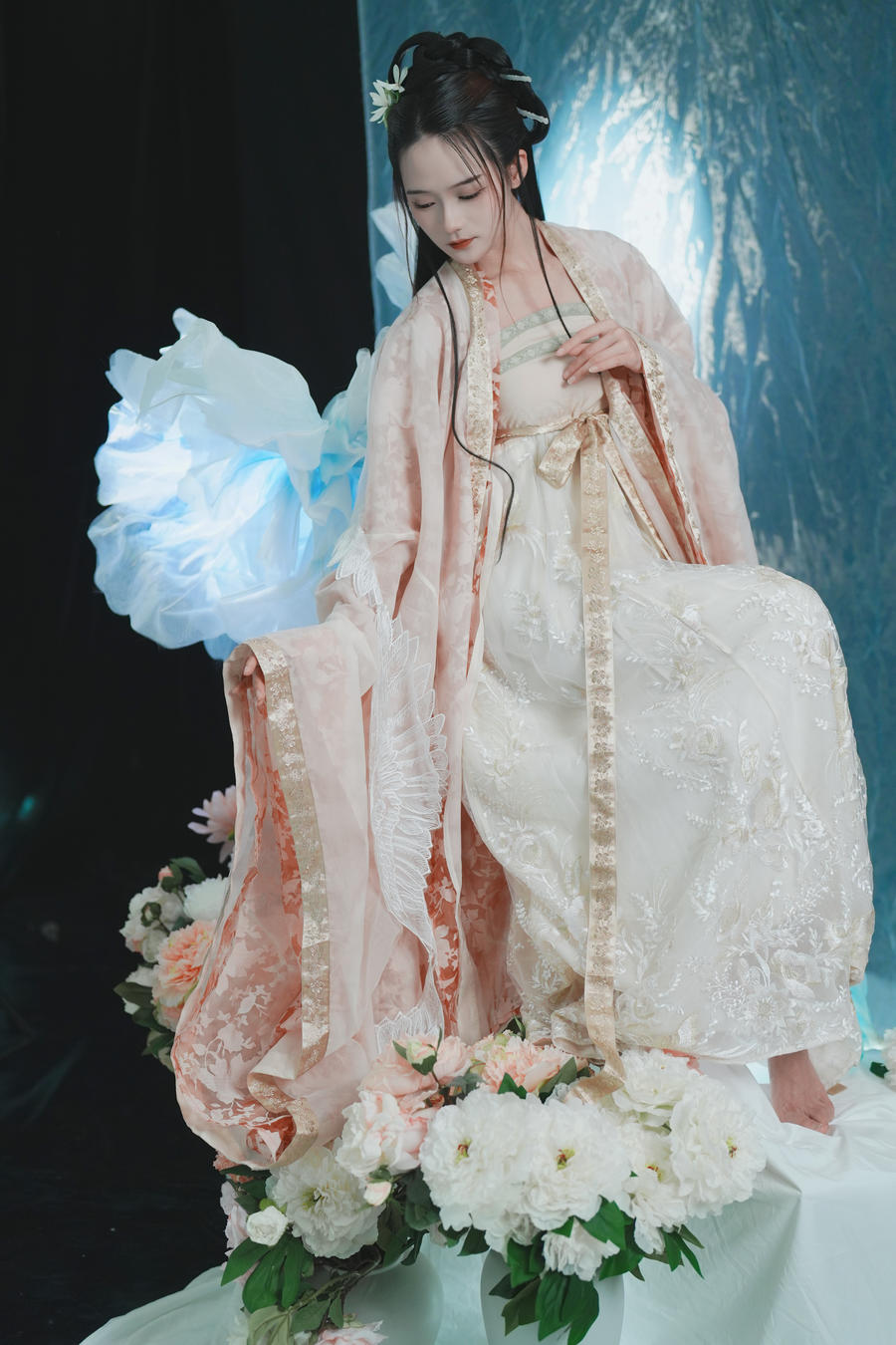 兔子Zzz不吃胡萝卜-No.125–寄明月-在线看 第1张 兔子Zzz不吃胡萝卜-No.125–寄明月-在线看 第1张