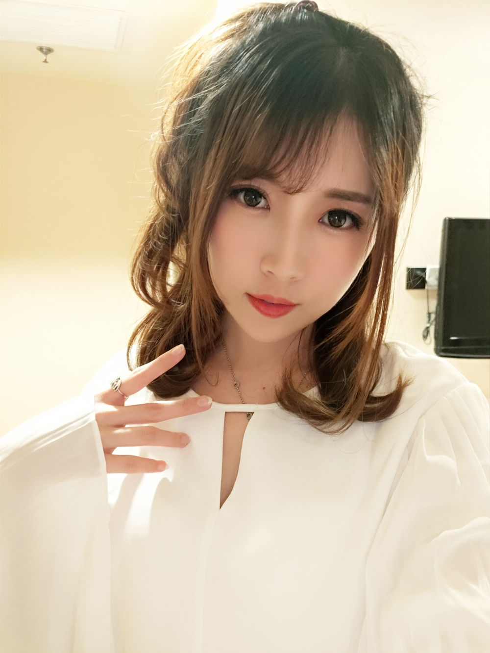 小女巫露娜-No.001-OL肉丝-在线看 第2张 小女巫露娜-No.001-OL肉丝-在线看 第2张