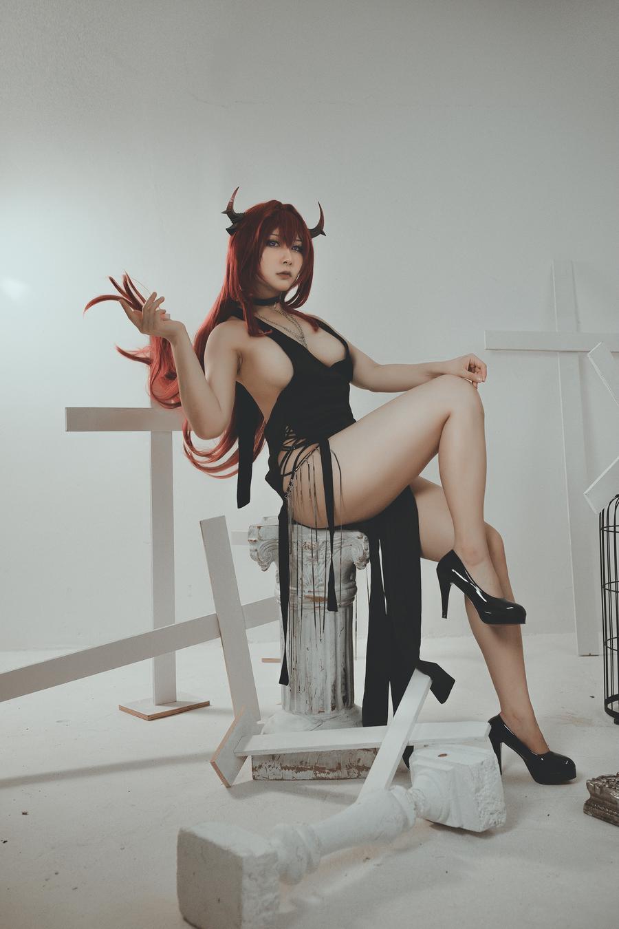 三刀刀miido-No.034 – 明日方舟 史尔特尔-在线看 第2张 三刀刀miido-No.034 – 明日方舟 史尔特尔-在线看 第2张