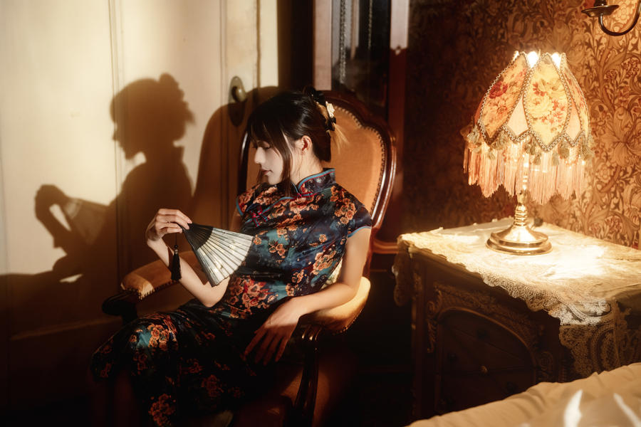 兔子Zzz不吃胡萝卜-No.135–暗室玫瑰-在线看 第2张 兔子Zzz不吃胡萝卜-No.135–暗室玫瑰-在线看 第2张