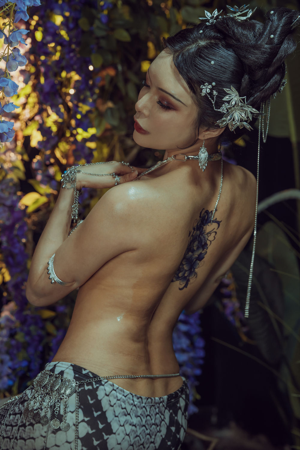 秋和柯基-No.068-紫-在线看 第1张 秋和柯基-No.068-紫-在线看 第1张