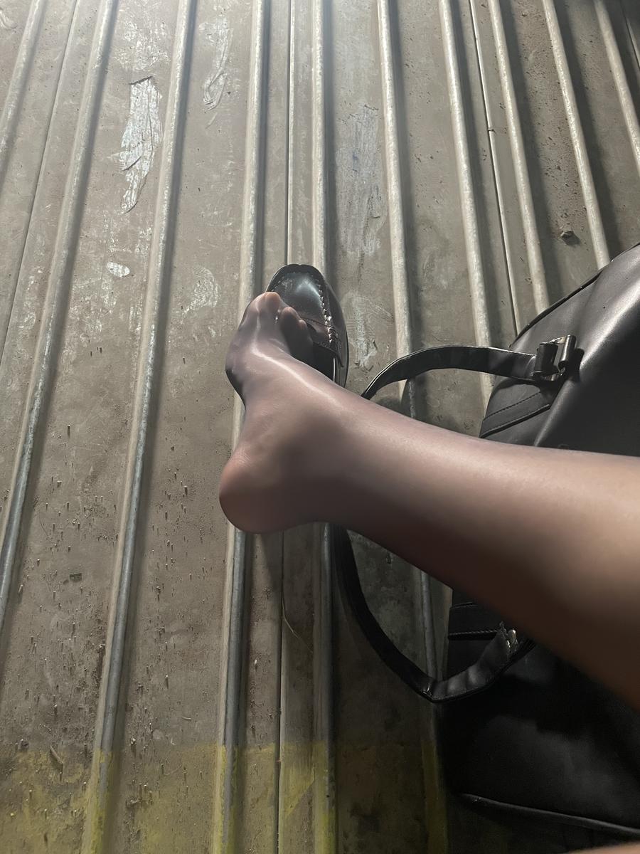 轩萧学姐-No.040-楼道+车库-在线看 第2张 轩萧学姐-No.040-楼道+车库-在线看 第2张