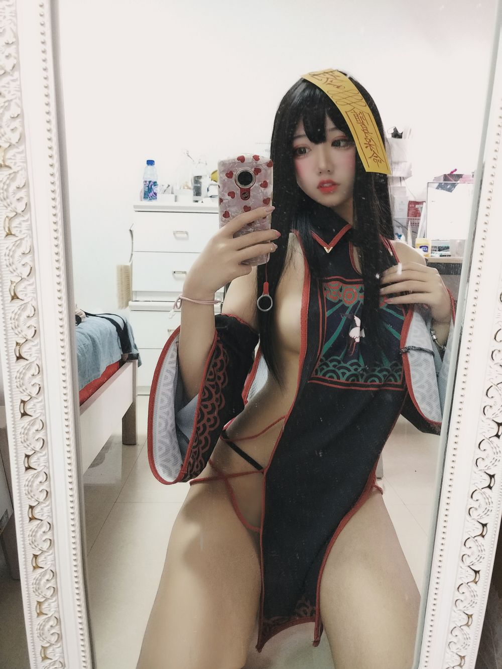 猫君君MaoJun-No.002-小僵尸-在线看 第1张 猫君君MaoJun-No.002-小僵尸-在线看 第1张