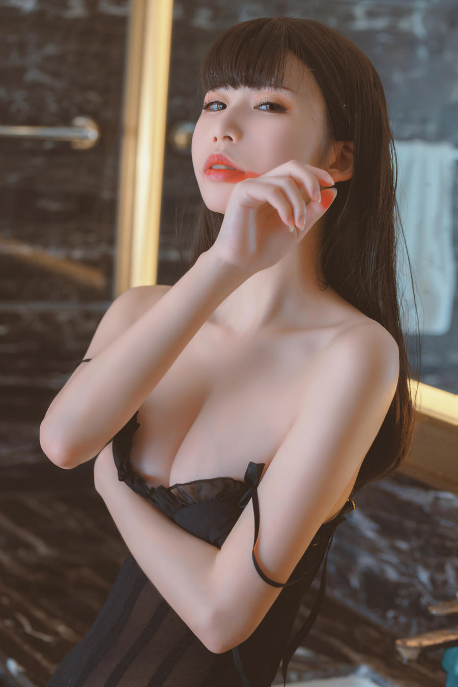 爱老师_PhD-No.040-叉子的内衣-在线看 第1张 爱老师_PhD-No.040-叉子的内衣-在线看 第1张