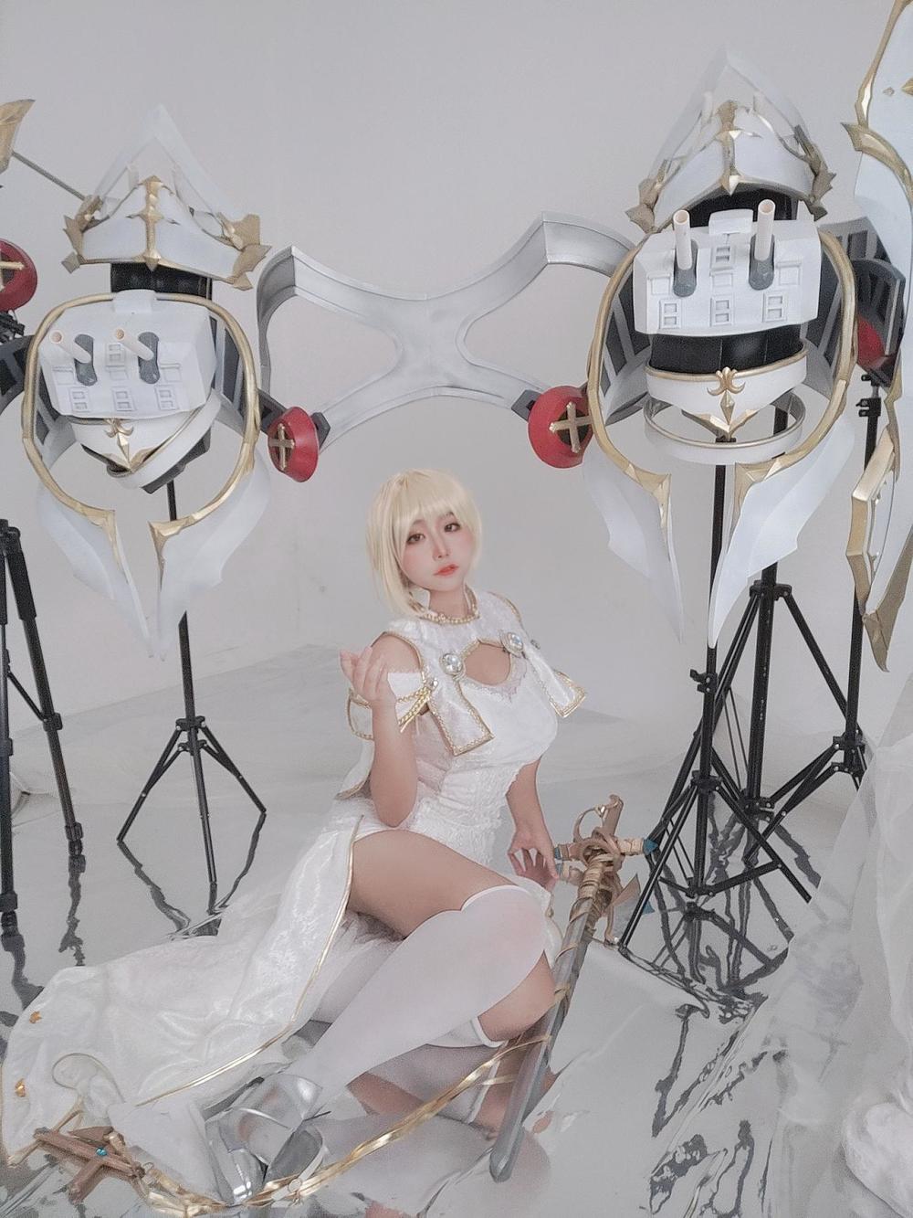 穆零Mu0-No.032-自由鸢尾轻巡洋舰 圣女贞德-在线看 第1张 穆零Mu0-No.032-自由鸢尾轻巡洋舰 圣女贞德-在线看 第1张