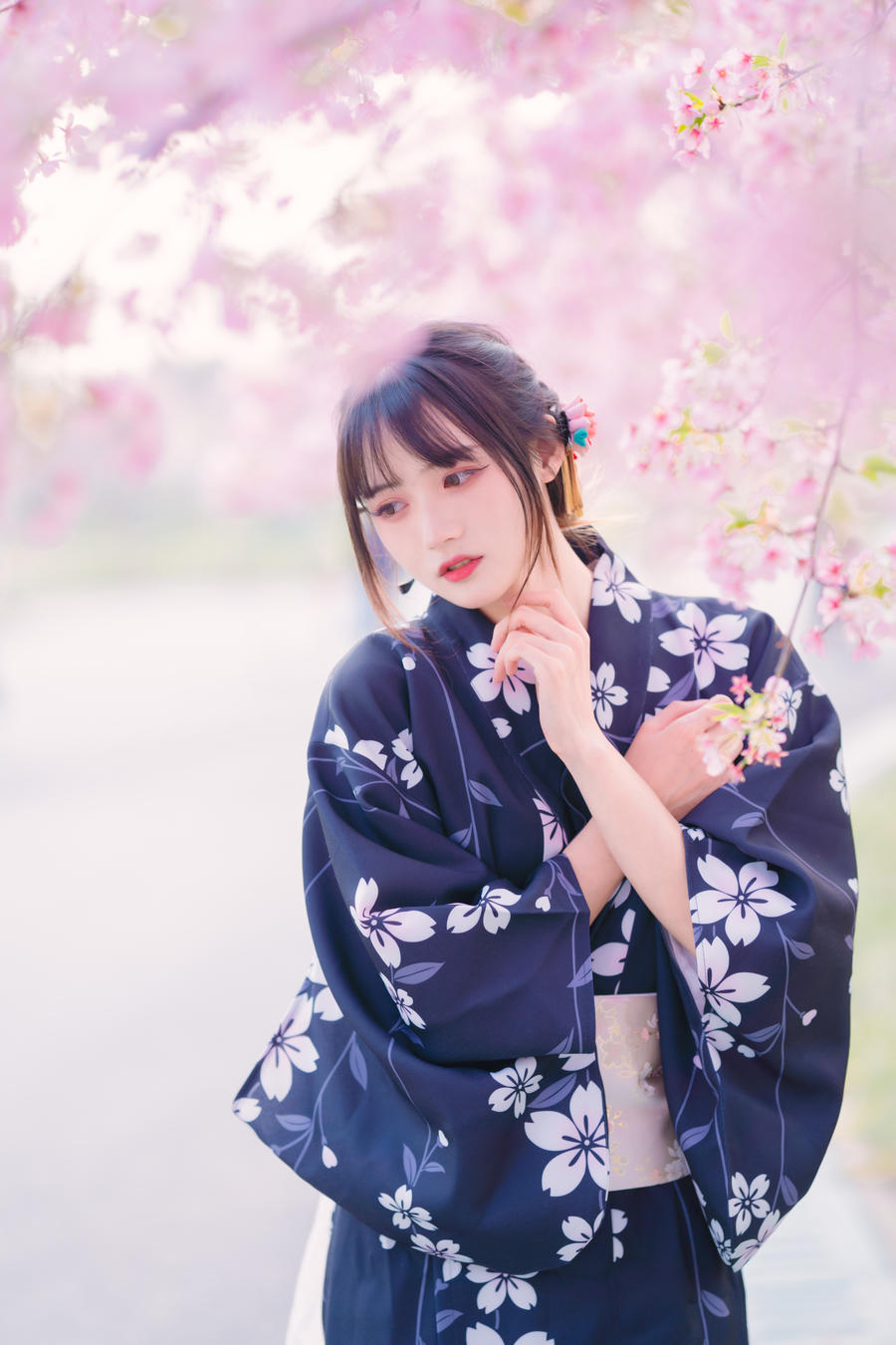 兔子Zzz不吃胡萝卜-No.021-樱花烂漫时-在线看 第3张 兔子Zzz不吃胡萝卜-No.021-樱花烂漫时-在线看 第3张