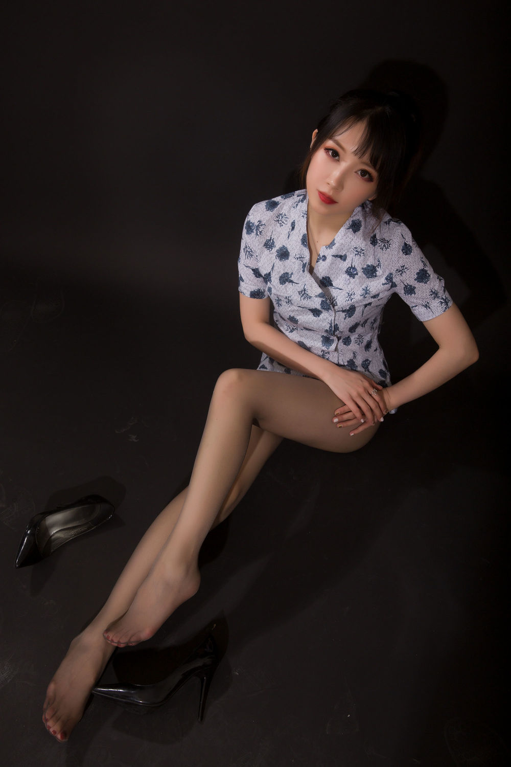 小女巫露娜-No.013-东航棚拍-在线看 第3张 小女巫露娜-No.013-东航棚拍-在线看 第3张