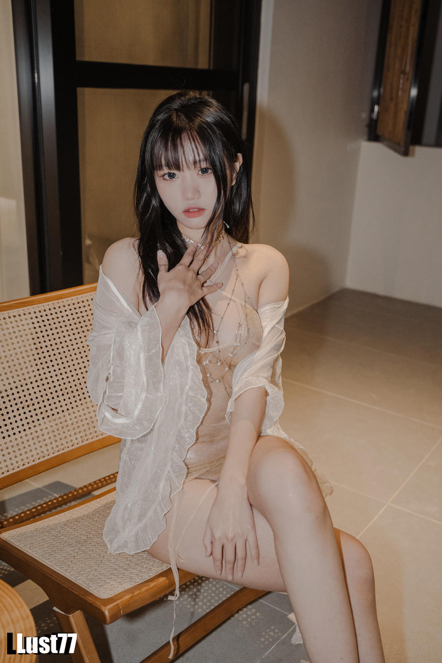 柒柒要乖哦-No.037–纸醉金迷-在线看 第1张 柒柒要乖哦-No.037–纸醉金迷-在线看 第1张