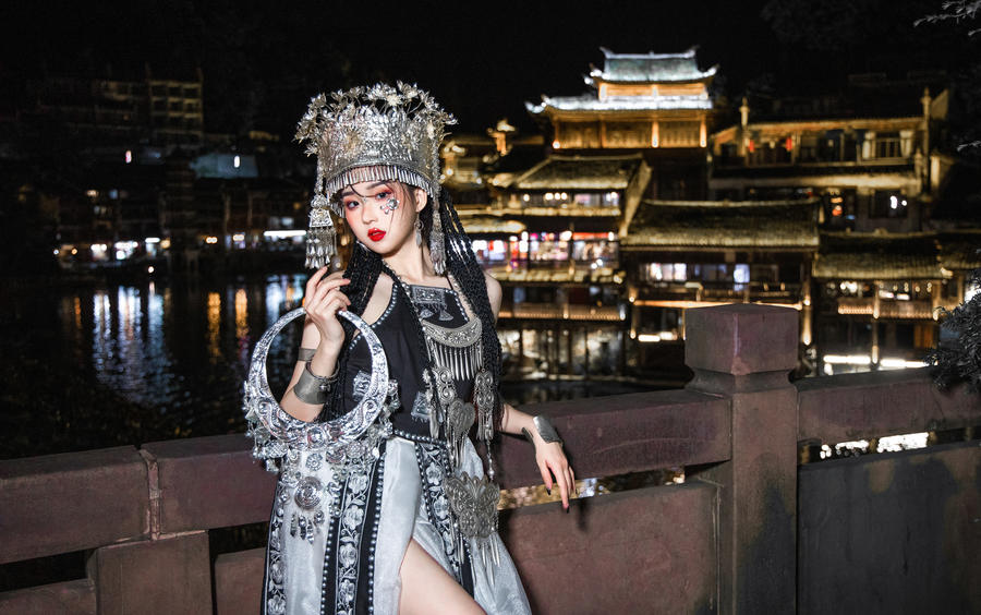 瓦斯塔亚小龙虾-No.015-苗疆女子-在线看 第3张 瓦斯塔亚小龙虾-No.015-苗疆女子-在线看 第3张