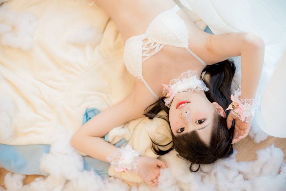 向小圆-No.002-白色软绵绵少女-在线看 第1张 向小圆-No.002-白色软绵绵少女-在线看 第1张