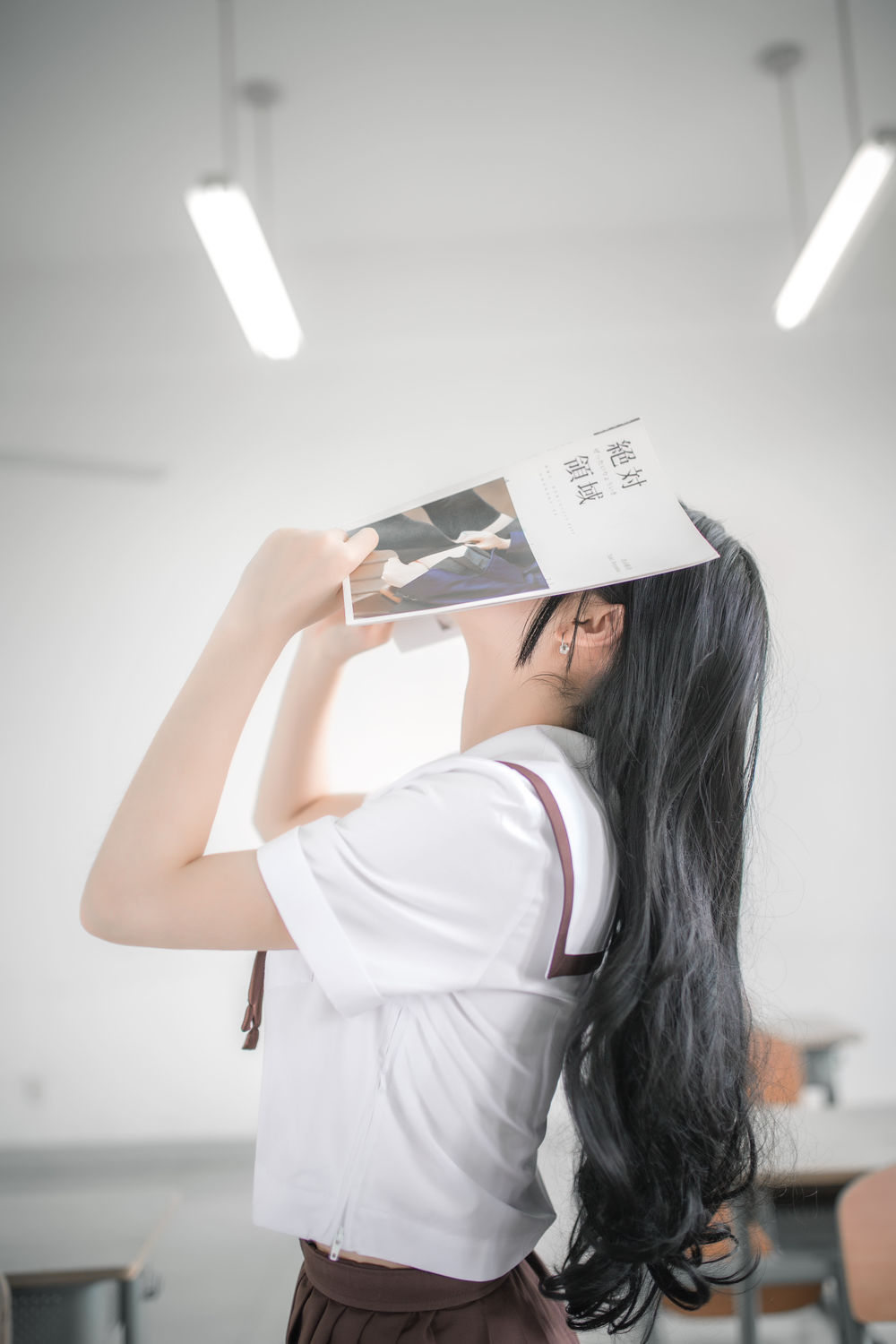 疯猫ss-No.025-棕裙-在线看 第1张 疯猫ss-No.025-棕裙-在线看 第1张