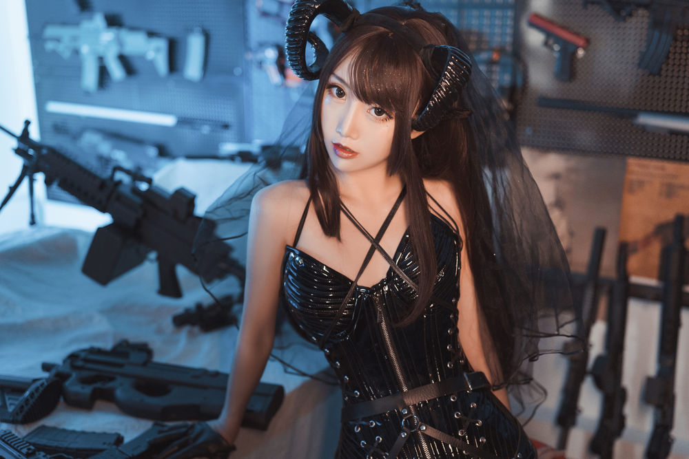 面饼仙儿-No.100-束腰魅魔-在线看 第1张 面饼仙儿-No.100-束腰魅魔-在线看 第1张