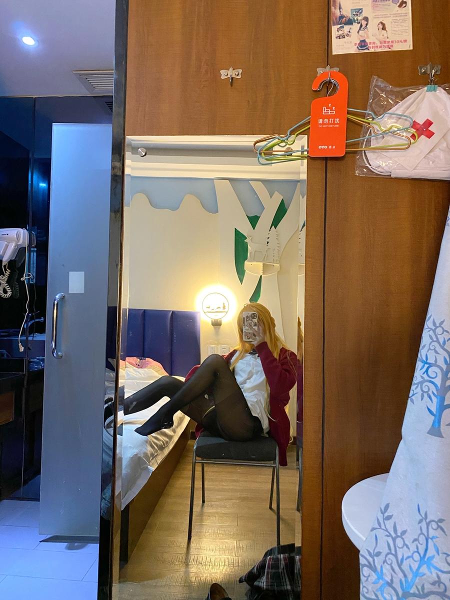 芋圆侑子-No.013-金毛不良JK-在线看 第3张 芋圆侑子-No.013-金毛不良JK-在线看 第3张