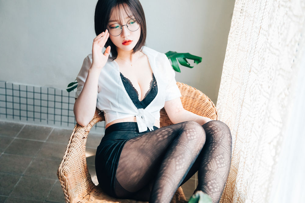 孫樂樂Jang Ye Eun(손예은)-No.014-[Loozy] Officegirl’s Vacation Vol.1-在线看 第3张