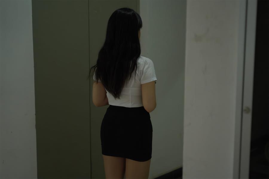 虎森森-No.022–下班后的OL-在线看 第2张 虎森森-No.022–下班后的OL-在线看 第2张