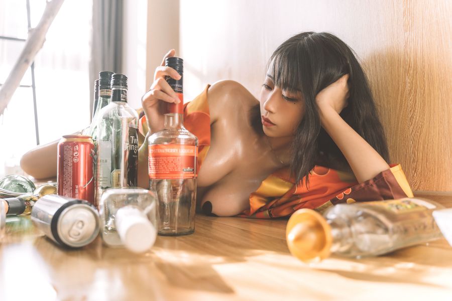 奈汐酱nice-No.018-消愁-在线看 第1张 奈汐酱nice-No.018-消愁-在线看 第1张