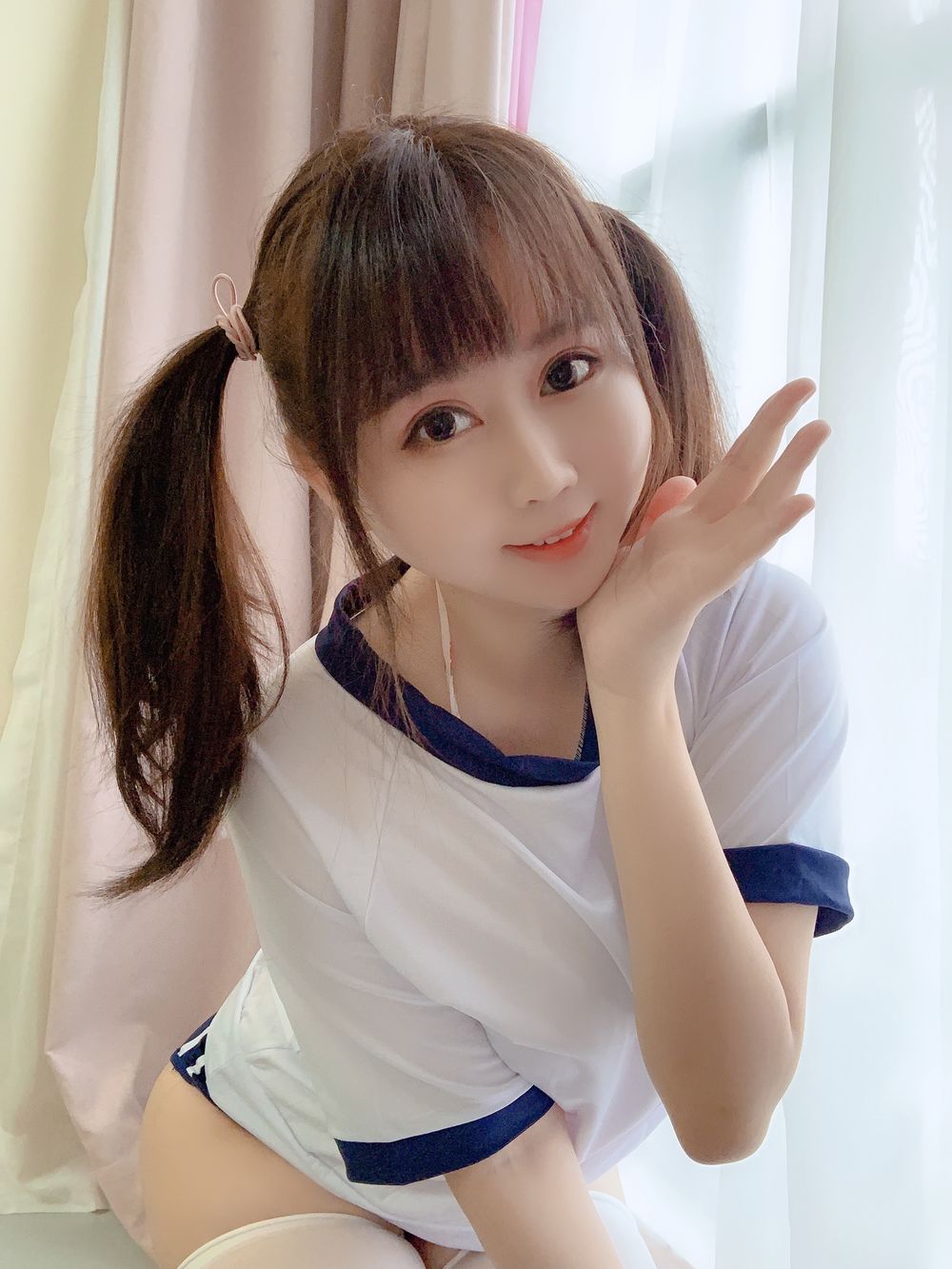 是依酱呀-No.010-依酱体操服-在线看 第2张 是依酱呀-No.010-依酱体操服-在线看 第2张