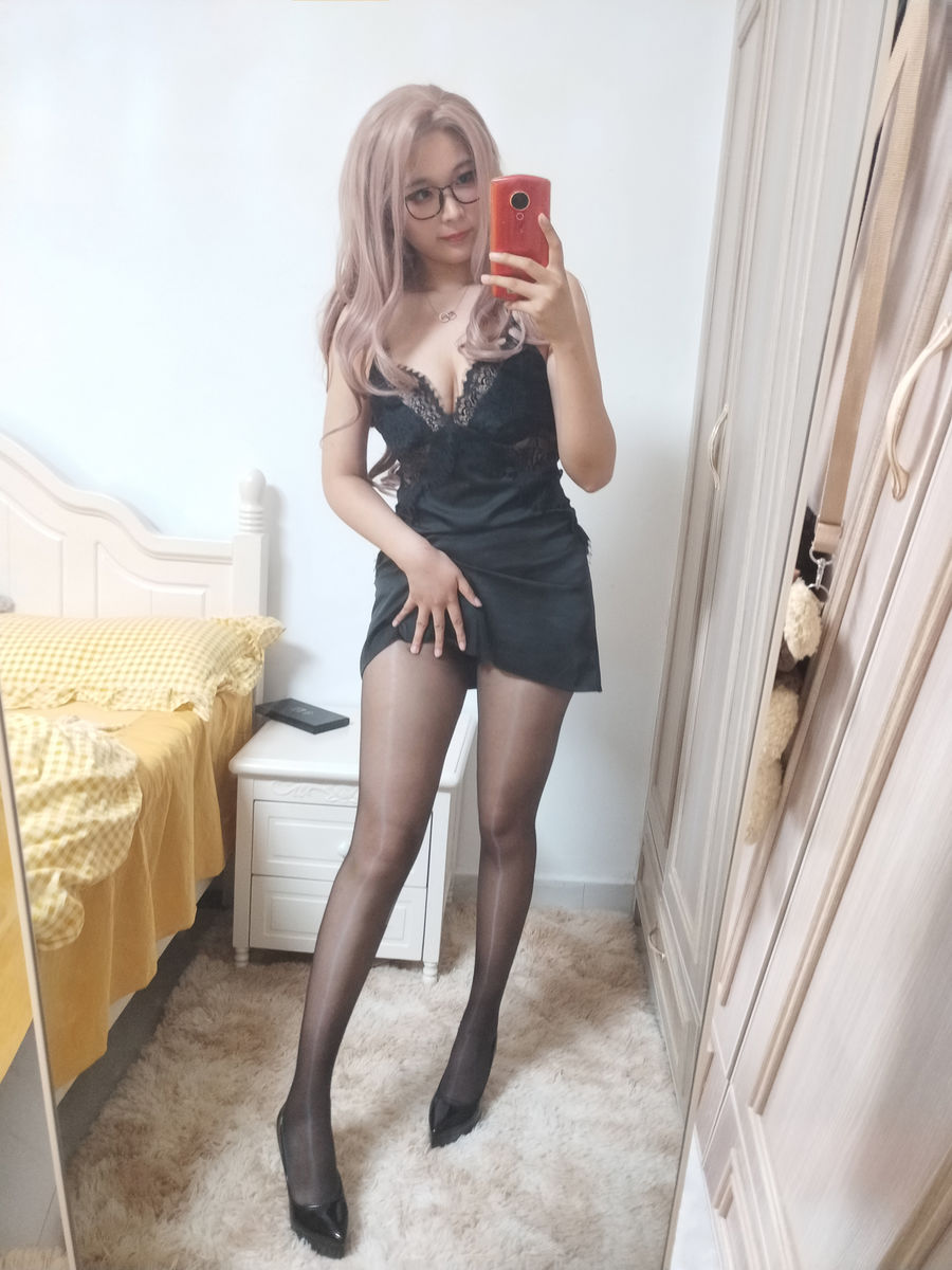 轩萧学姐-No.015-眼镜娘自拍-在线看 第1张 轩萧学姐-No.015-眼镜娘自拍-在线看 第1张