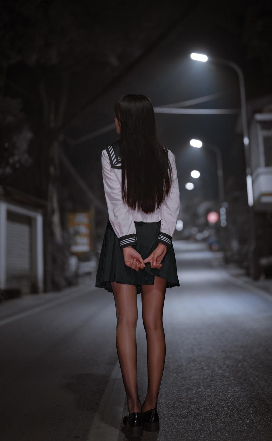 轩萧学姐-No.042-公路JK-在线看 第2张 轩萧学姐-No.042-公路JK-在线看 第2张