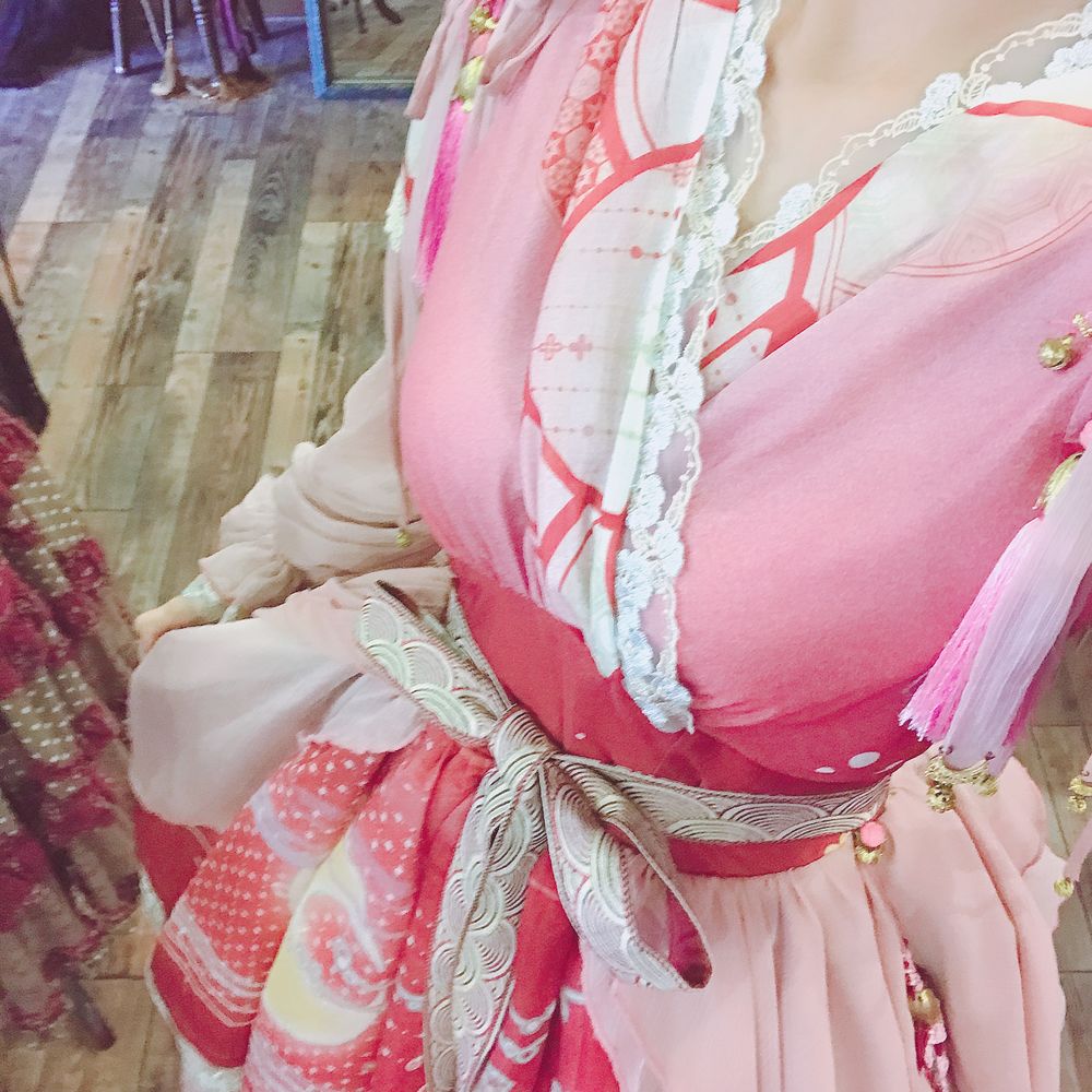 陆卿卿-No.001-Lo娘-在线看 第1张 陆卿卿-No.001-Lo娘-在线看 第1张