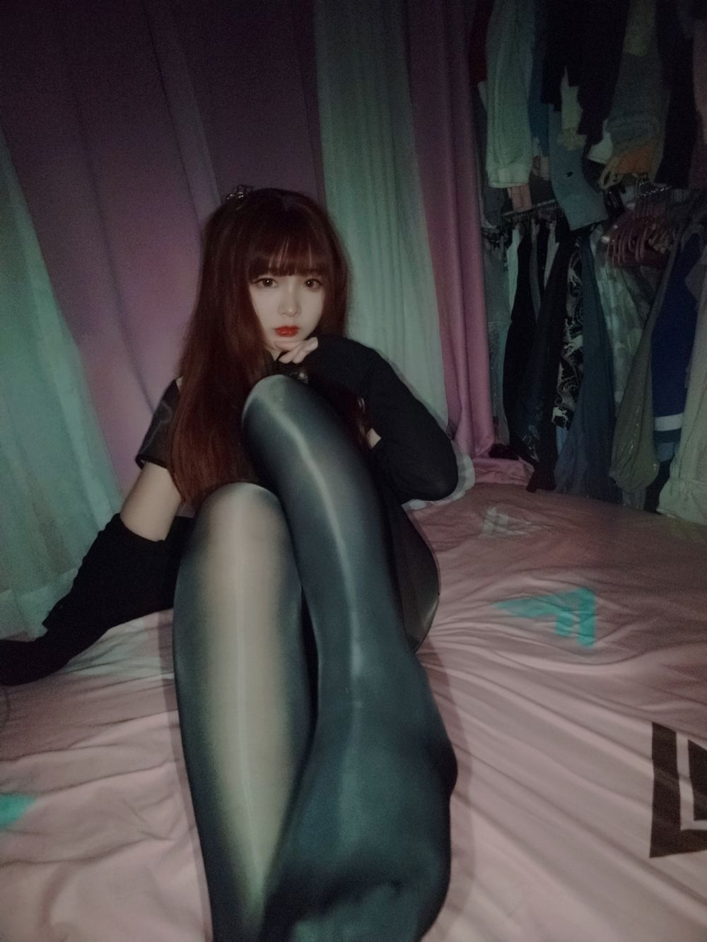 古川-No.039-自拍系列亮丝黑旗袍-在线看 第1张 古川-No.039-自拍系列亮丝黑旗袍-在线看 第1张