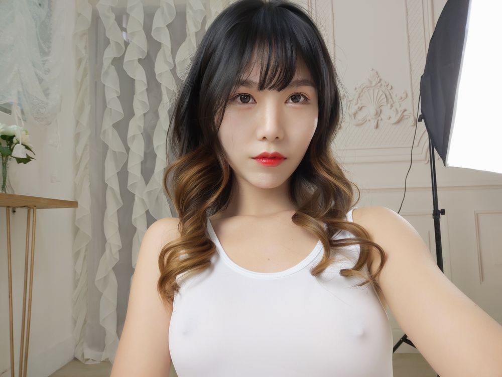 抖娘-利世-No.001-白色死库水激凸自拍-在线看 第1张 抖娘-利世-No.001-白色死库水激凸自拍-在线看 第1张