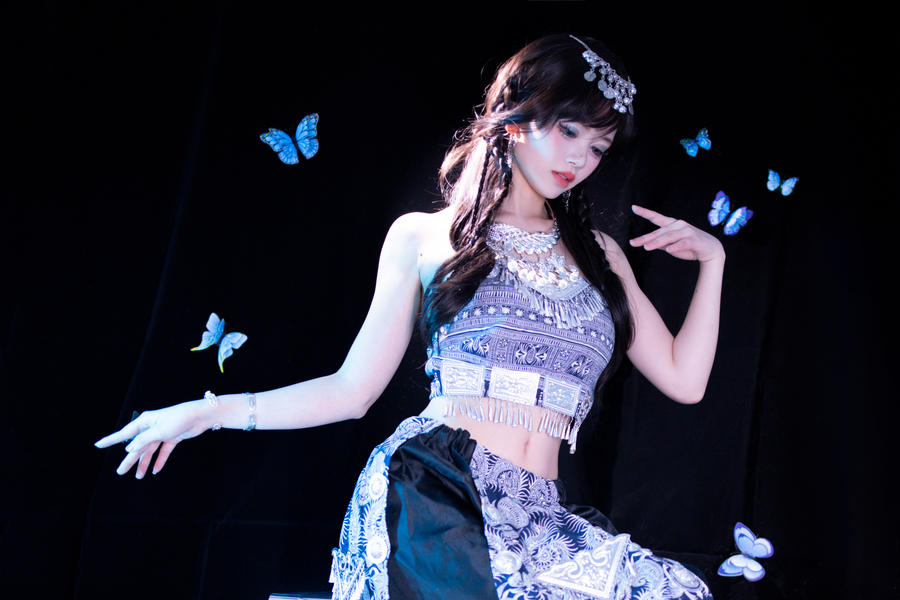 星黛鹿鹿i(千反田鹿子)-No.009 – 苗疆蓝蝶-在线看 第3张 星黛鹿鹿i(千反田鹿子)-No.009 – 苗疆蓝蝶-在线看 第3张