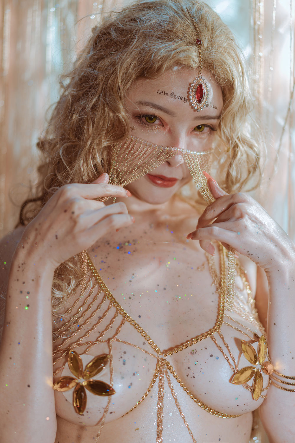 秋和柯基-No.040-金发舞娘-在线看 第1张 秋和柯基-No.040-金发舞娘-在线看 第1张