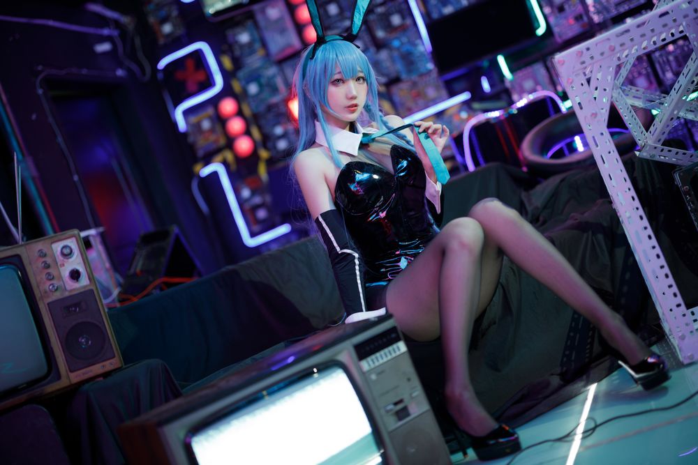 周叽是可爱兔兔-No.039-树城兔女郎-在线看 第1张 周叽是可爱兔兔-No.039-树城兔女郎-在线看 第1张