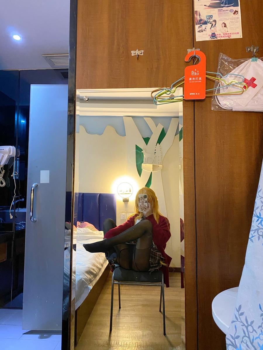 芋圆侑子-No.013-金毛不良JK-在线看 第1张 芋圆侑子-No.013-金毛不良JK-在线看 第1张