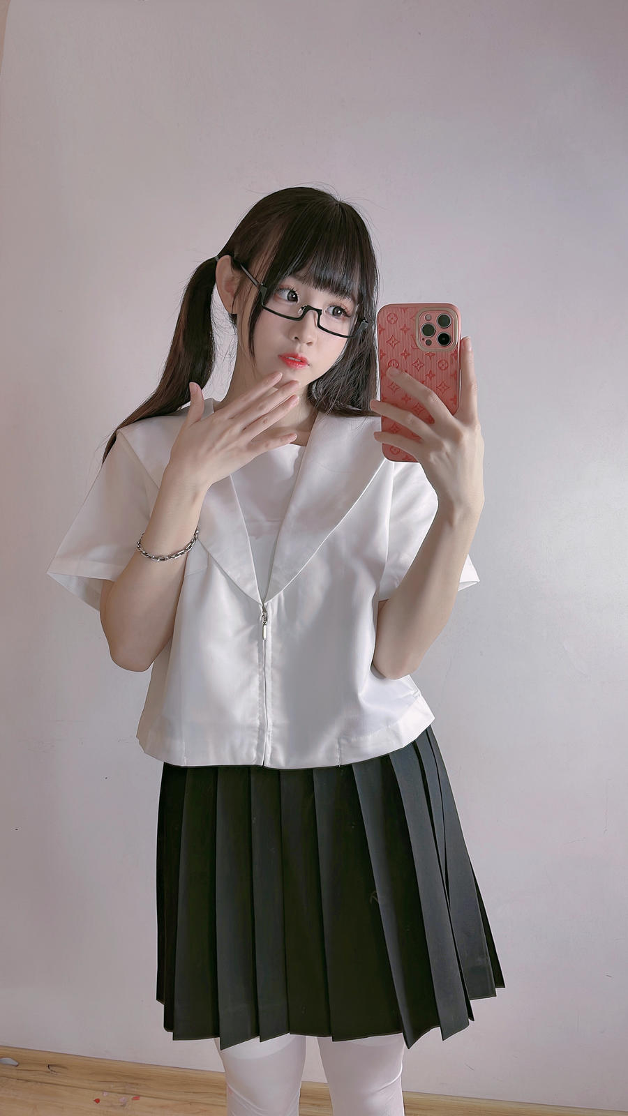 miko酱ww-No.055 – 自拍系列 白丝03 (15套)-在线看 第2张 miko酱ww-No.055 – 自拍系列 白丝03 (15套)-在线看 第2张