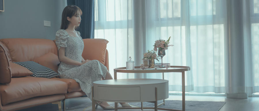 杏仁曲奇-No.001-我的反差表姐-在线看 第1张 杏仁曲奇-No.001-我的反差表姐-在线看 第1张